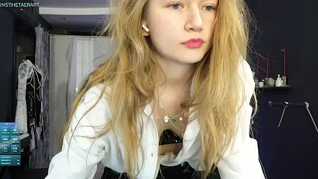 Alexandra Demore online show from May 20, 2026, 7:33 pm