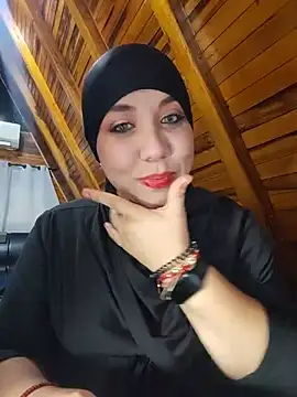 AmbarBurhan online show from June 19, 2026, 4:02 pm