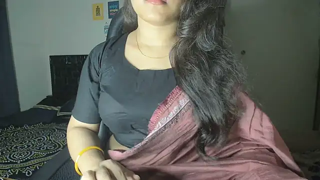 Most-Beautiful-Queen online show from May 24, 2026, 4:18 pm