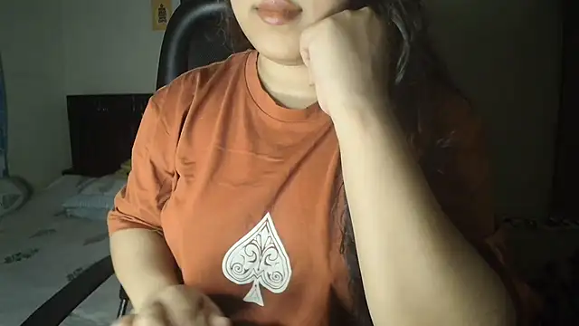 Most-Beautiful-Queen online show from June 24, 2026, 7:11 pm
