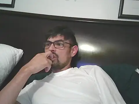 Snapshot of spence204011 chatting on November 1, 2025, 11:09 pm spence204011 online show from November 1, 2025, 11:09 pm