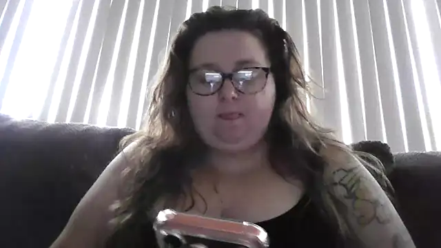 BBW2320 online show from December 5, 2025, 6:17 pm