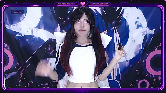 Miahparker online show from May 13, 2026, 7:59 am