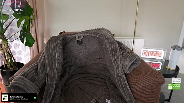 Billiexxox online show from June 10, 2026, 12:06 pm