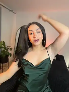 Vonmodel1 online show from June 19, 2026, 11:31 pm