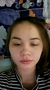 Ngoc-Trinh online show from January 22, 2025, 4:55 pm