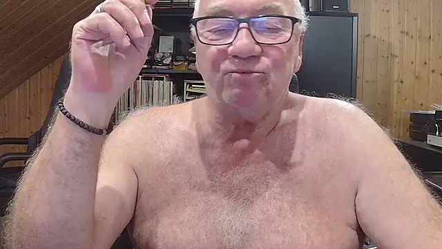 biggandybig online show from June 12, 2026, 11:02 pm