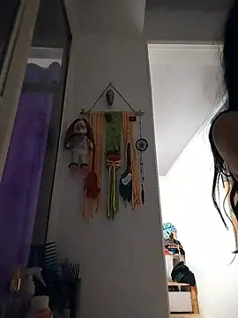 rebekka simpson online show from June 11, 2026, 2:53 am