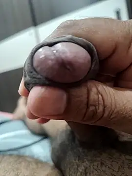 John mccoyxh online show from December 19, 2025, 9:17 pm