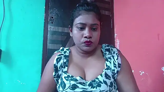 sexy roma online show from May 20, 2026, 6:21 am