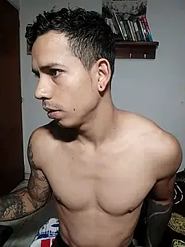 Snapshot of chero_95 chatting on October 17, 2025, 7:15 pm chero 95 online show from October 17, 2025, 7:15 pm