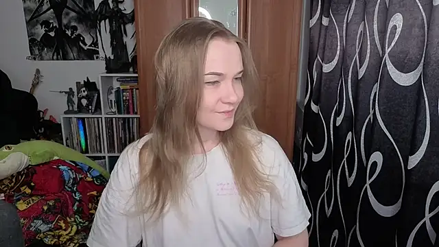 stellablondy online show from June 13, 2026, 1:09 pm
