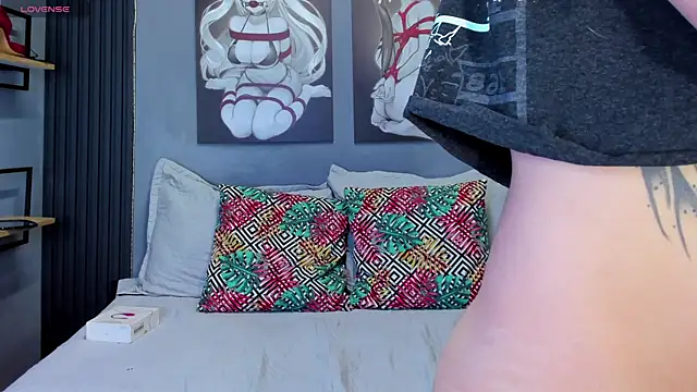 Ethan lennox online show from April 11, 2026, 8:56 pm