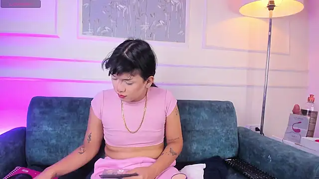 yossi peach cute online show from June 24, 2026, 5:00 pm