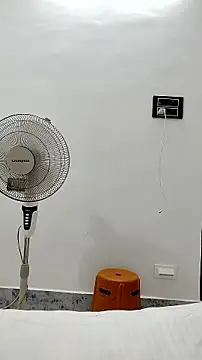 Flirtandfuck0 online show from July 9, 2026, 11:53 am