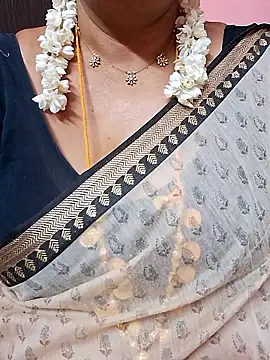 ananya956 online show from June 19, 2026, 12:38 am