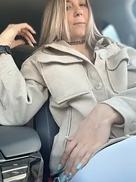 Crazy-Rosa online show from March 15, 2026, 4:19 am