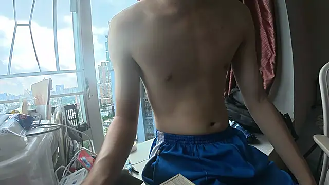YunheLEE online show from July 1, 2026, 1:17 am