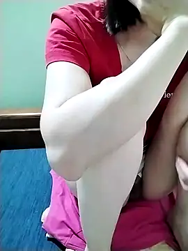 Luxcute286 online show from April 4, 2026, 11:22 pm