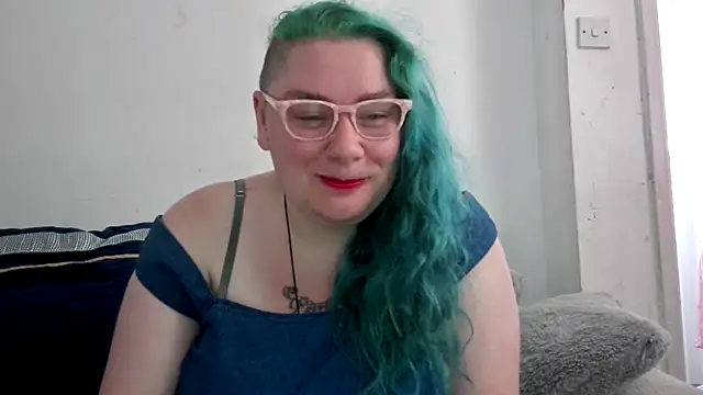 Bustycurves online show from July 9, 2026, 8:48 am