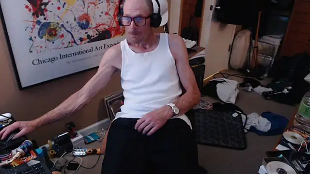 Snapshot of Richard_Dixon chatting on April 12, 2026, 8:17 am Richard Dixon online show from April 12, 2026, 8:17 am