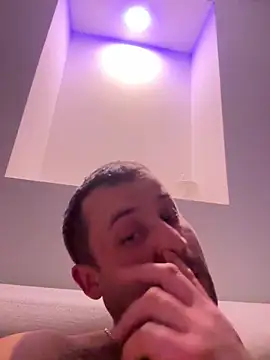 MateoKimiBi online show from April 22, 2026, 1:34 am