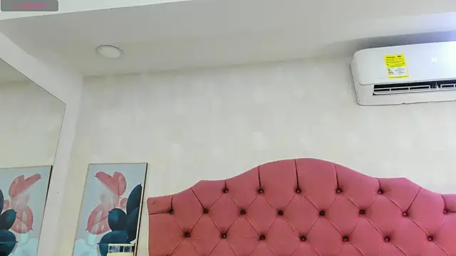 ThyaraJhons online show from June 18, 2026, 11:37 am