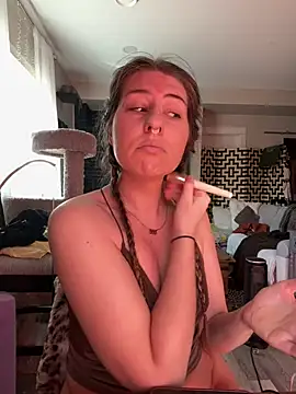 sophielove888 online show from April 19, 2026, 4:30 pm