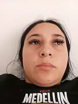 Juanamd1 online show from April 15, 2026, 1:15 pm