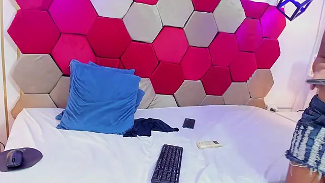 Mila Gus online show from January 24, 2025, 11:34 pm