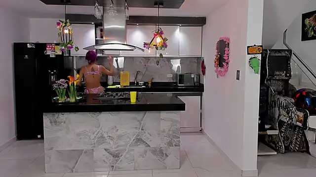 vicky wendy hot sexx online show from June 17, 2026, 5:29 am