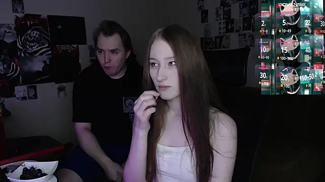 Snapshot of camcoupbang chatting on October 10, 2025, 12:22 am camcoupbang online show from October 10, 2025, 12:22 am