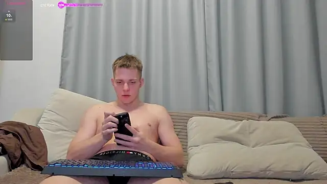 Snapshot of Kinky_Secrets chatting on February 6, 2025, 4:42 am Kinky Secrets online show from February 6, 2025, 4:42 am