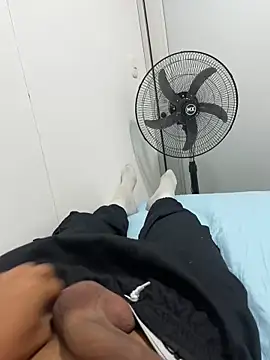 Cristoferr666 online show from April 4, 2026, 2:23 pm