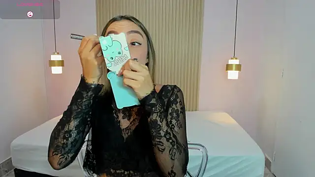 AliceRoss0 online show from June 20, 2026, 8:25 pm