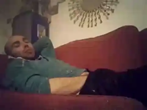 Snapshot of DrbigdickUK chatting on December 3, 2025, 8:52 pm DrbigdickUK online show from December 3, 2025, 8:52 pm