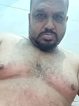 Maddy030686 online show from April 27, 2026, 12:08 am