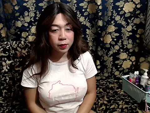 urprincessnicolexxx online show from May 18, 2026, 9:25 am
