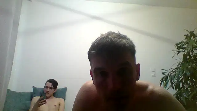 duoboys online show from April 30, 2026, 4:36 pm