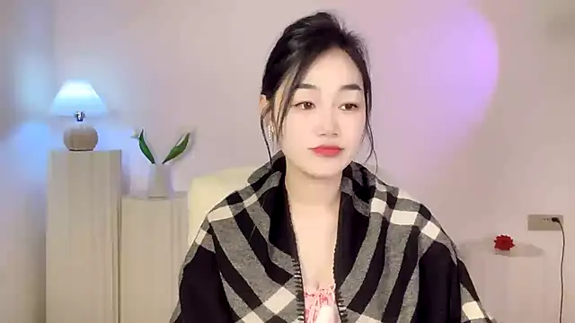 cloud8822 online show from February 20, 2025, 2:13 pm