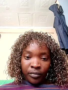 Snapshot of _fiffii chatting on April 9, 2026, 2:01 pm fiffii online show from April 9, 2026, 2:01 pm