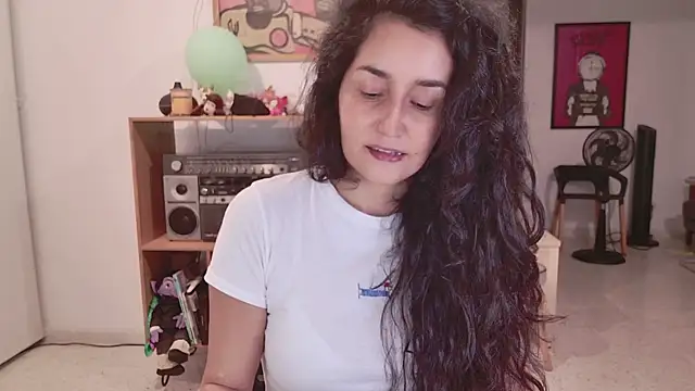 AndreaGomez88 online show from April 20, 2026, 12:57 am