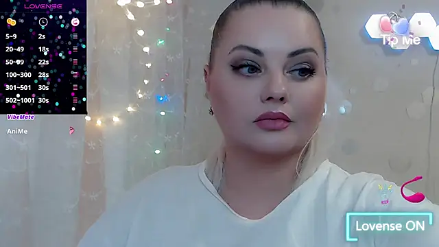 JewellKiss7 online show from June 28, 2026, 2:23 pm