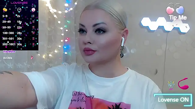 JewellKiss7 online show from June 30, 2026, 2:55 am