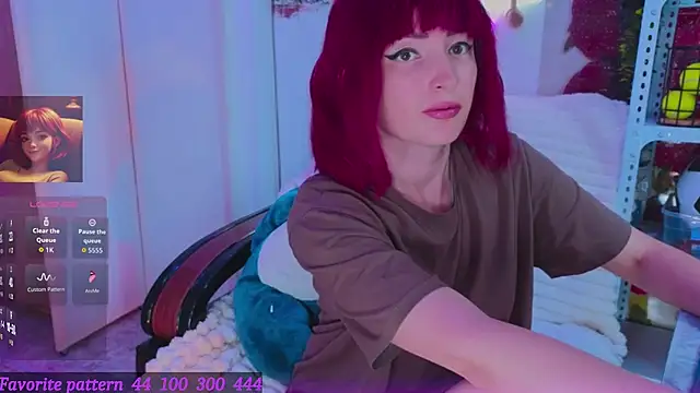 Toxic Ellies online show from June 17, 2026, 7:08 am