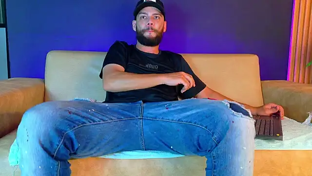 antony bigdick  online show from June 13, 2026, 7:23 pm