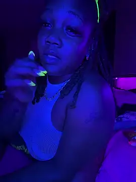Naughty4Gifters27 online show from June 8, 2026, 1:28 am