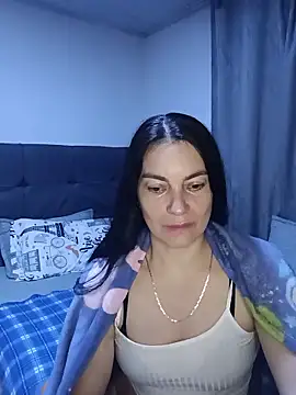 renata hot1 online show from June 11, 2026, 2:53 am