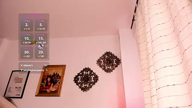 VeronicaGilss online show from June 21, 2026, 6:36 pm