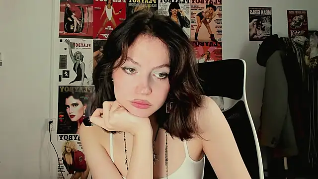 Niky  Jess online show from December 17, 2025, 11:15 am